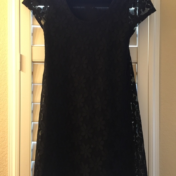 Urban Outfitters Lace Daisy Dress - Picture 2 of 3